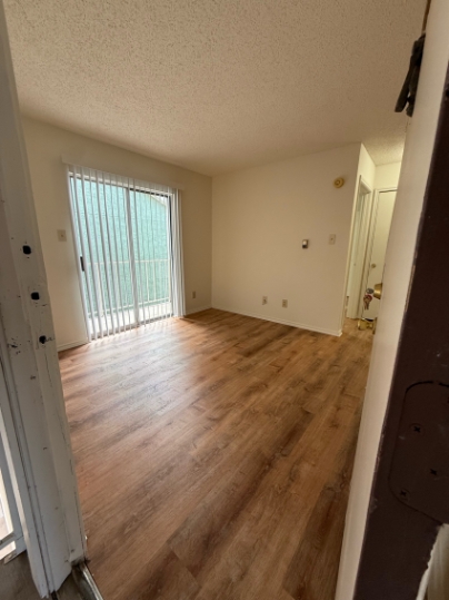 1075 W Vanderbilt #125