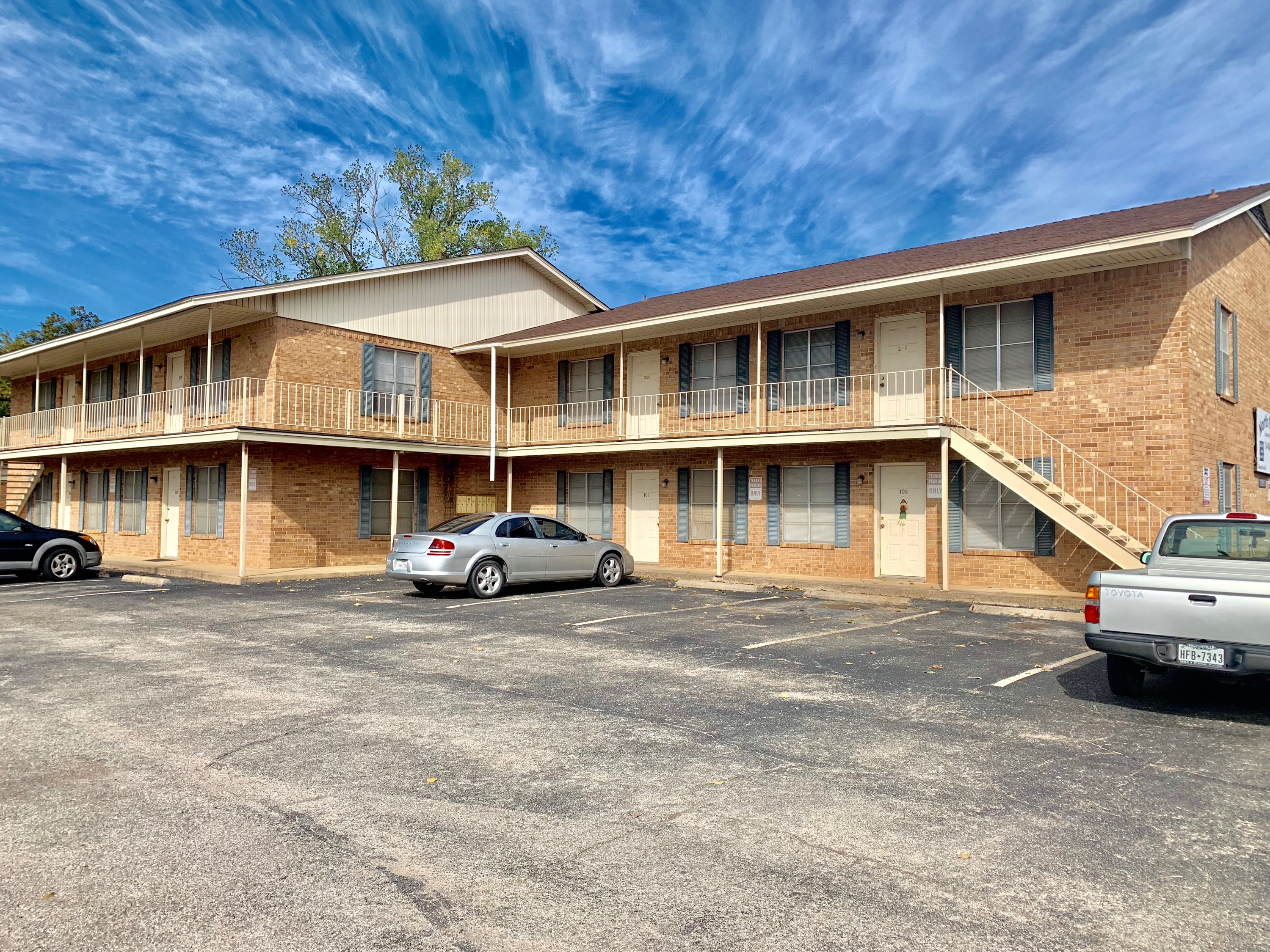 Property main image